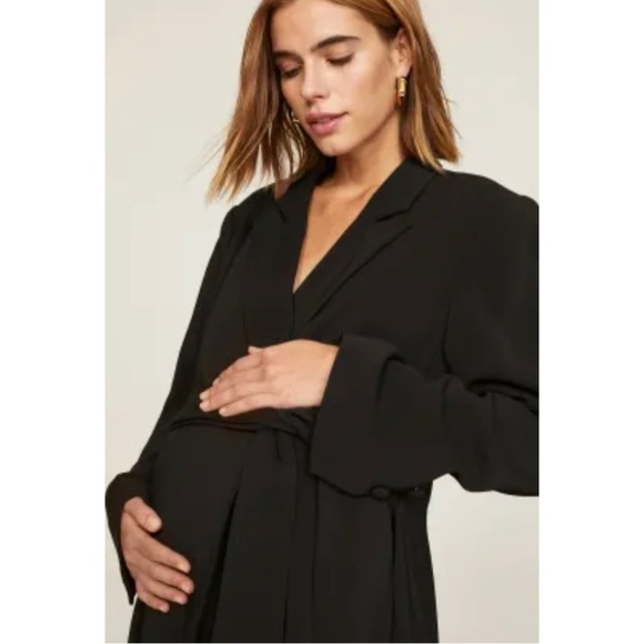 Emilia George
Marie Blazer Maternity size XS to Small - Picture 4 of 7
